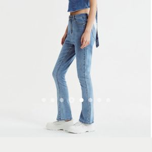 Light Wash Flare Jeans &amp; Black Boots