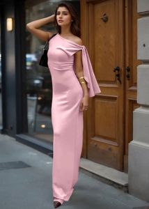 Elegant Pink One-Shoulder Dress
