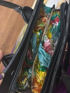 Chic Black Handbag👜 on sale💫💫