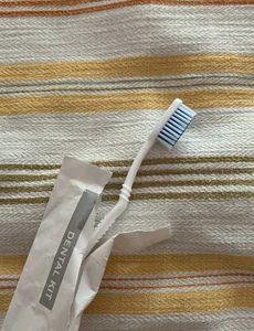 5 Dental Kit Packed With Toothpaste And Brush