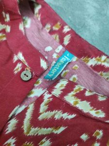 Beautiful Red Ikkat Print Kurti Set
