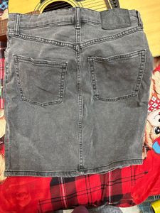 H&amp;M Divided Grey Wash Skirt