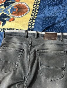 Jeans For Men And Women (New Condition)