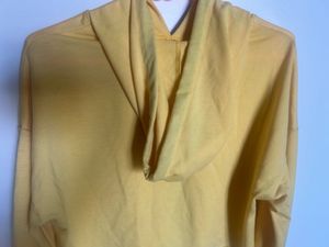 Yellow Cropped Hoodie - C&#39;est La Vie