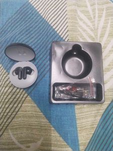 Good Condition Ear Bard Not Problem