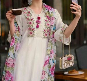 Elegant Embroidered Kurta Set