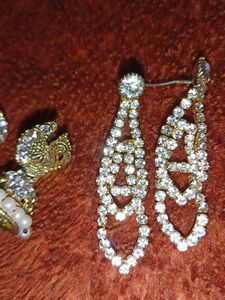 Elegant Earrings Set