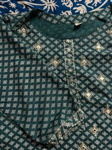 Teal Elegance Printed Kurti 🌸