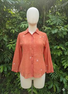short-sleeved, collared shirt