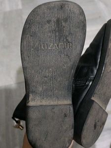 Black leather Ankle Boots