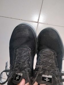 Red Tape Daily Sports Shoes Big Sole Size 7