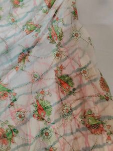 Women Kurta Pant Set With Embroidery