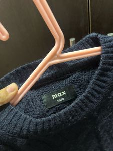 Navy &amp; White Knit Sweater