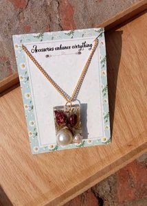 Pearl & Dried Floral Resin Pendant