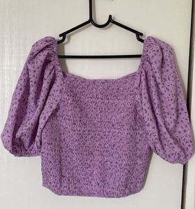PUFFED SLEEVES LAVENDER TOP