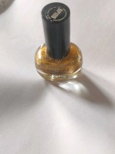 Beauty People WOW! Gold Nail Polish