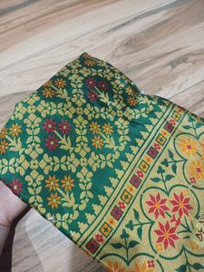 Green Golden Beautiful Saree With Blouse