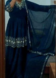 Elegant Teal Embroidered Kurta