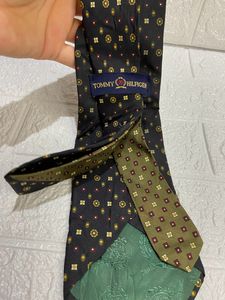 Tommy Hilfiger Tie.