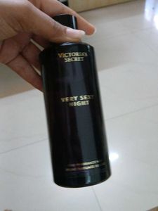 Victoria&#39;s Secret Very Sexy Night Mist