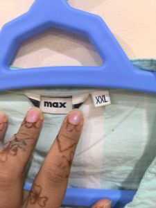 Blue and white striped kurti.