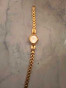 Titan Gold Watch For Girls / Women's