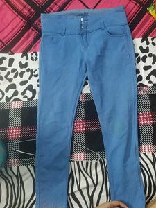 Sky Blue High-Waisted Jeans