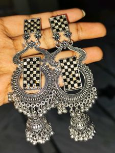 Stylish Jhumka Earrings