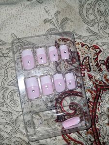 Press-On Nail Set