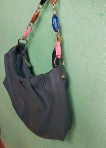 Unique Chain Link Hand Bag