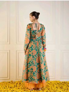 Shae And Sassafras Myntra (Rs. 1800)