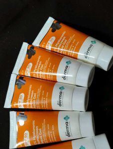 The Derma Co Hyaluronic Sunscreen Gel