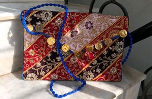 Festive Clutch 🌠