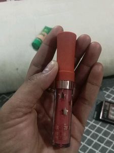 Miss Green Matte Lipsticks