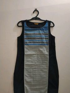 Aurelia Women&#39;s Straight Fit Kurta