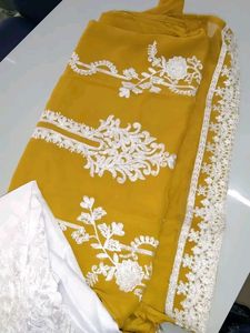 Beautiful Yellow Kurtha And Pant Set