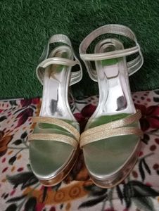 Women's Golden Block Heels