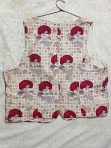 Elegant Red &amp; Beige Printed Vest