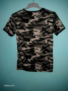 Kajaru Camo Army T-Shirt