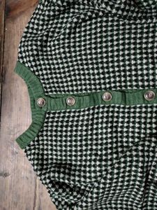 🌸Green Checked Cardigan