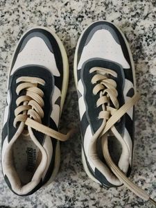 Stylish Casual Sneakers