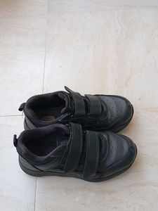Black Shoes Or Velcro Sneakers