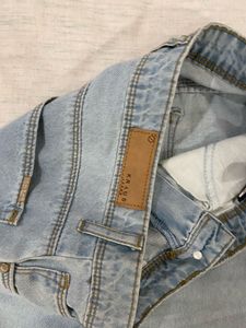 Wide Leg Light Wash Jeans
