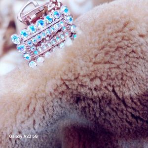 Sparkling Rhinestone Hair Claws