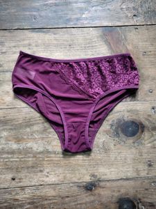 🌸Clovia Lace Bra &amp; Panty Set On Sale!