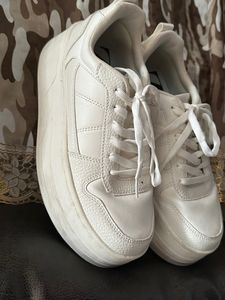 ZARA Women White Joggers
