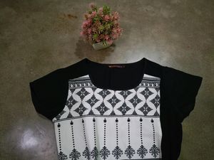 Beautiful Black and white kurta