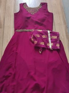 maroon gown with dupatta