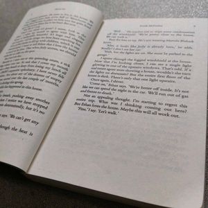 Never Lie by Freida McFadden