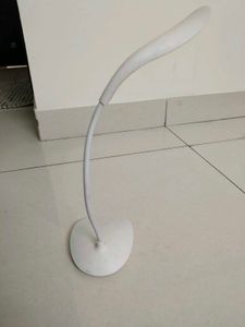Modern White Desk Lamp